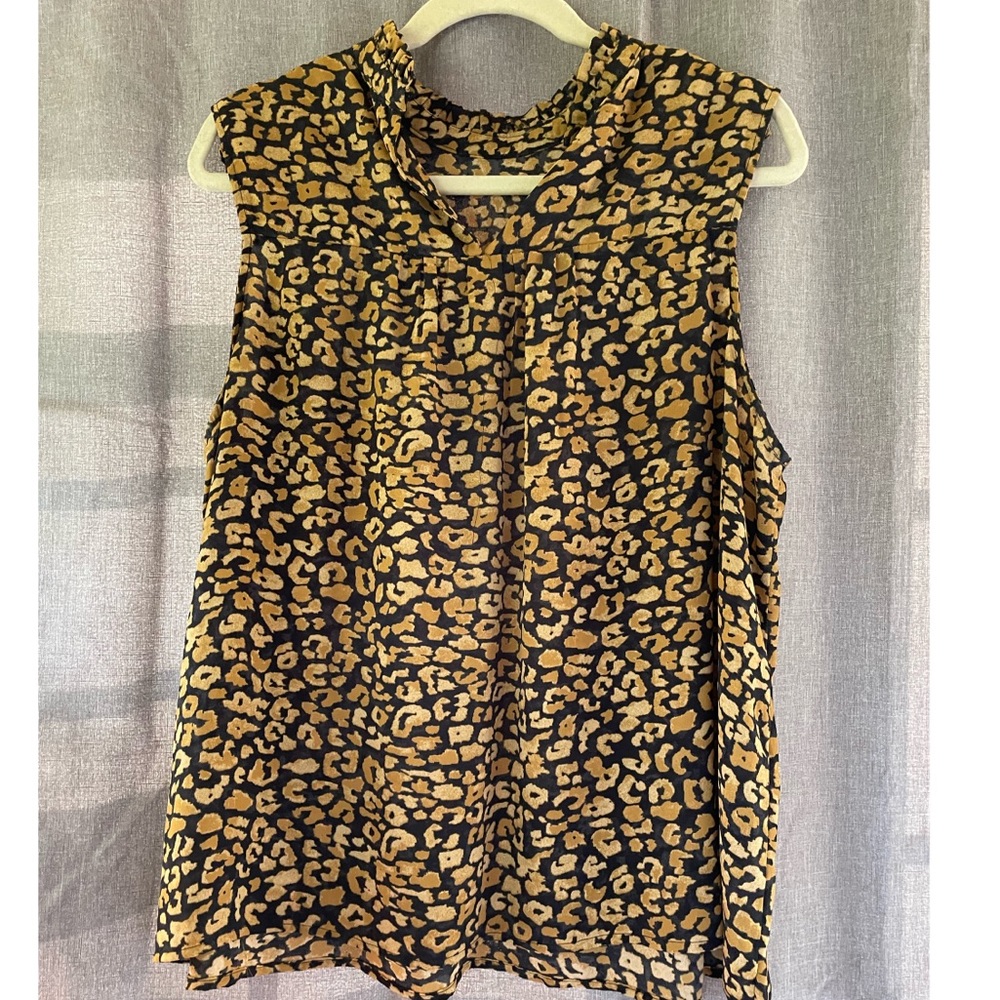 Leopard blouse. - Picture 2 of 3
